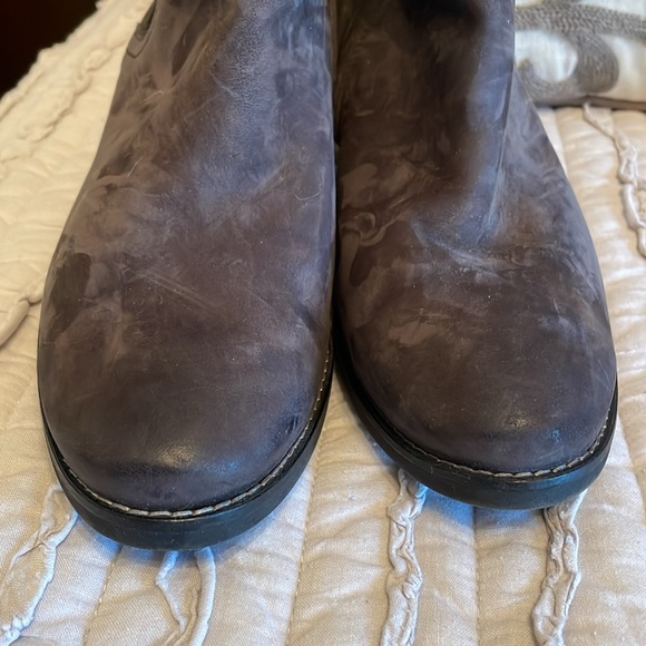 Paul Green Ankle Booties . Charcoal gray . Excellent gently used condition . - Picture 2 of 5